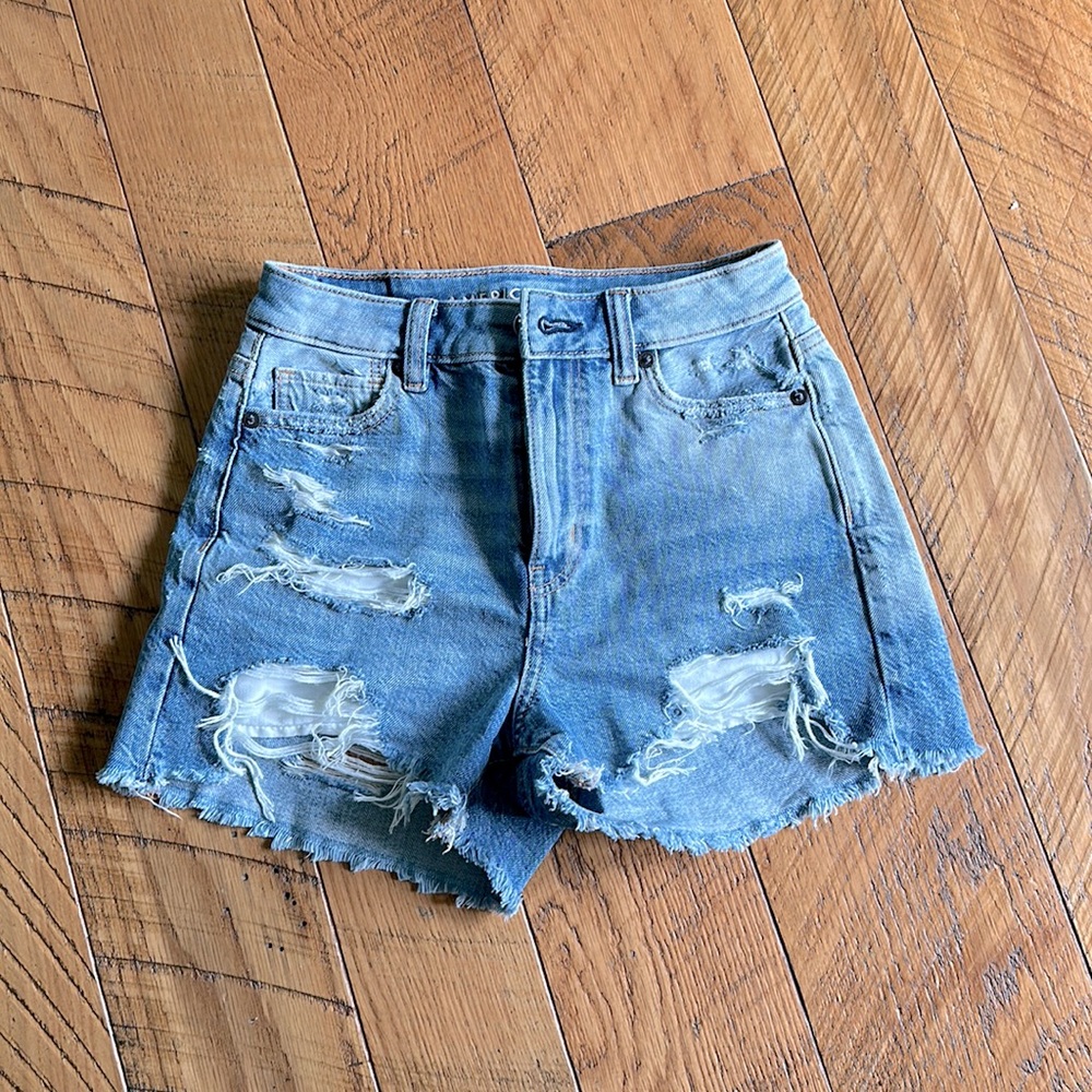 American Eagle cut-off shorts